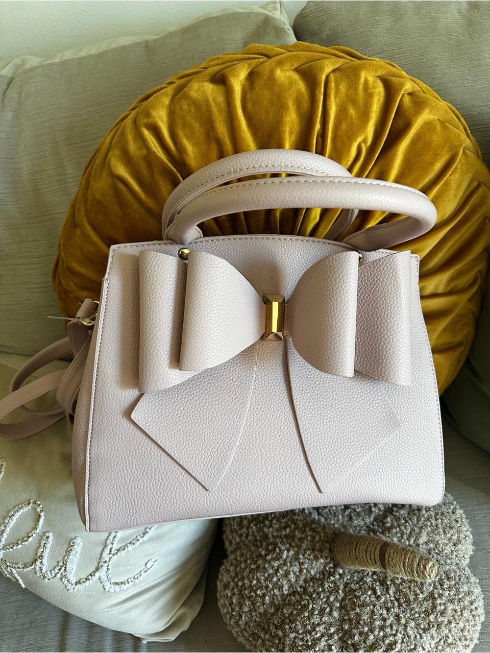 Crossi Bow Satchel in White Like New